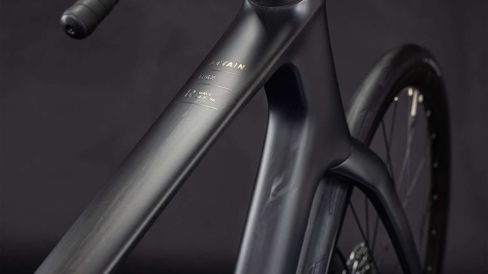 Cube Attain C:62 Race blackline 2026 – Bild 4