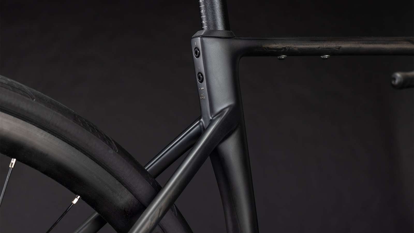 Cube Attain C:62 Race blackline 2026 – Bild 8