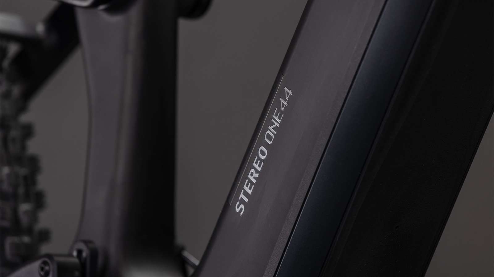 Cube Stereo Hybrid ONE44 HPC Race 800 blackline – Bild 6